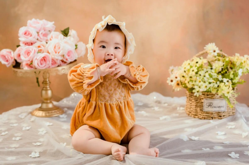 镇江宝宝睡觉爱笑 镇江宝宝睡觉爱笑